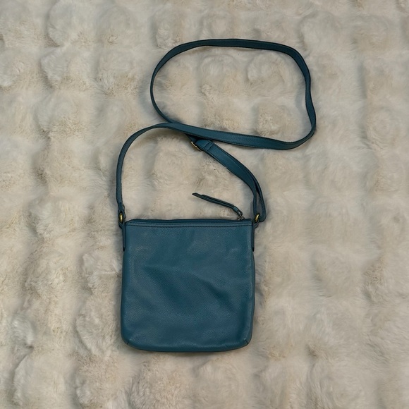Fossil Crossbody - Picture 2 of 8